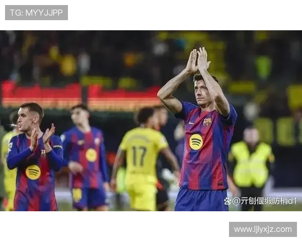 拜仁高层澄清巴萨未拖欠莱万多夫斯基转会费的传闻